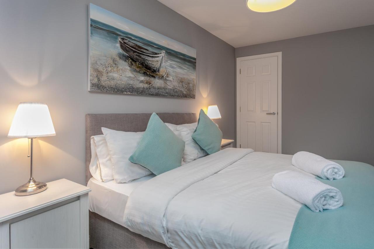 Forbes Retreat - Donnini Apartments Ayr Luaran gambar